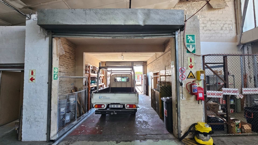 To Let commercial Property for Rent in Parow Industrial Western Cape
